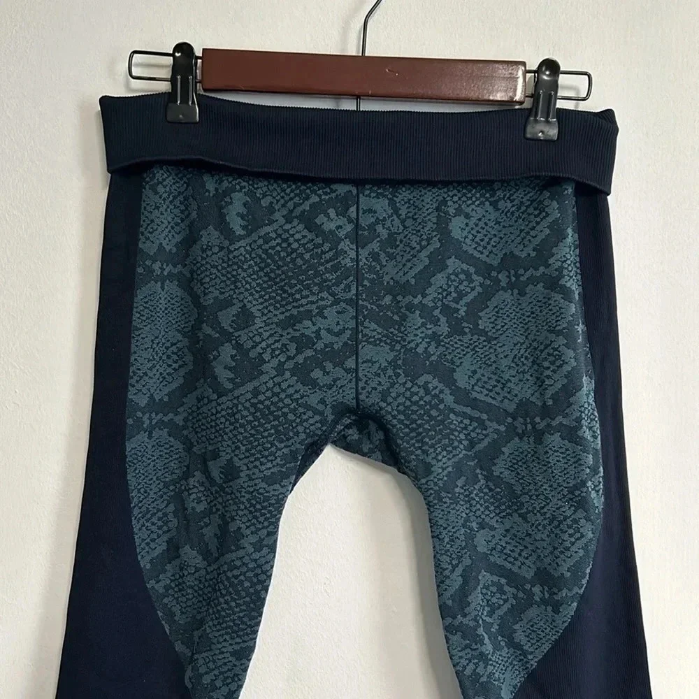 Joy Lab Snake Skin Print Leggings Women's L Fold‎ Over Waist Athleisure Athletic